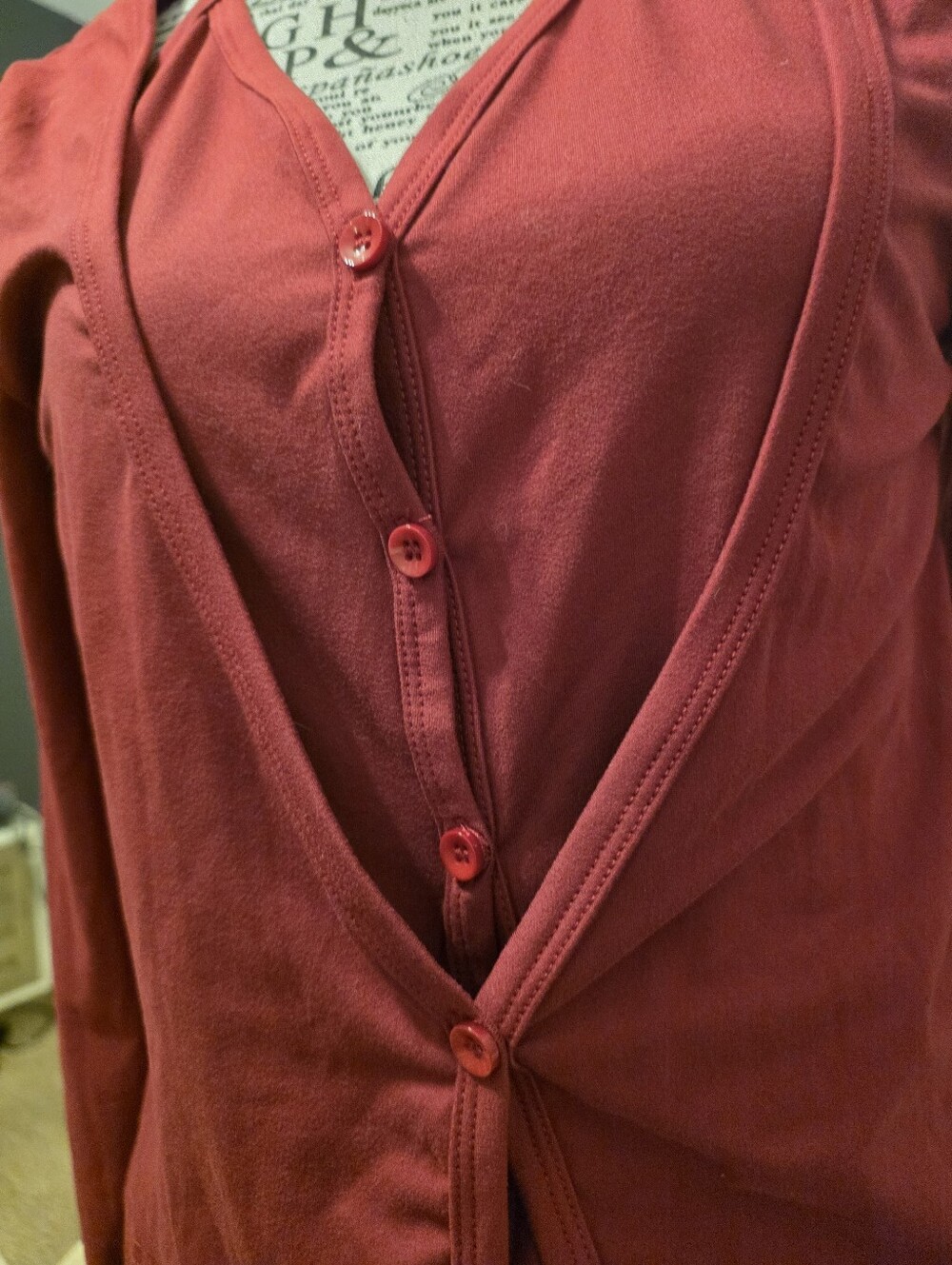 Red Button-Front Long Sleeve Cardigan - Picture 2 of 9